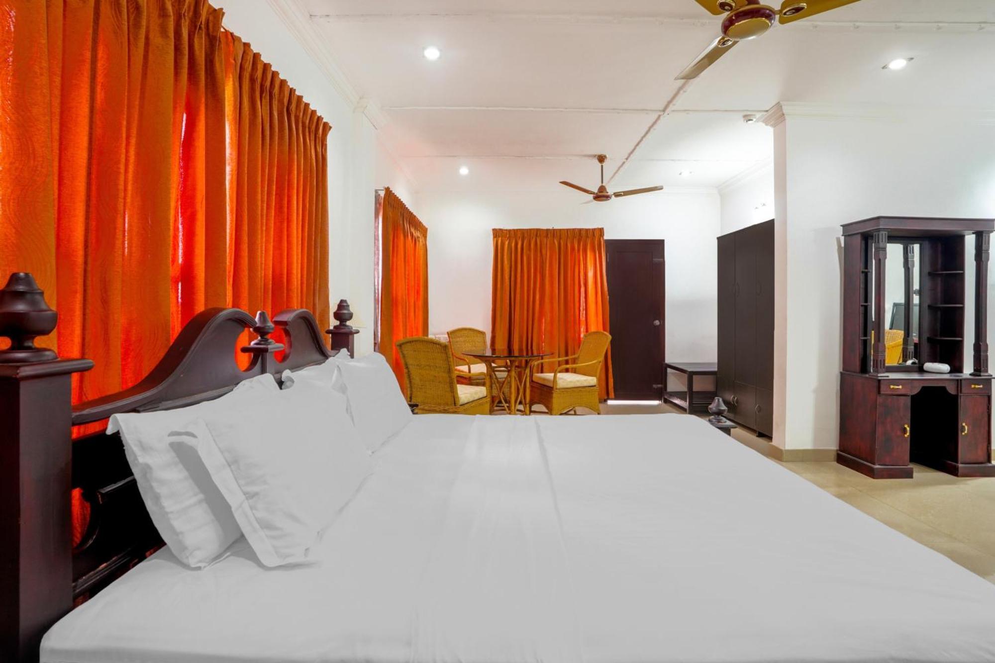 Palette Resorts- Tapovan Green County Thattakād Exterior foto