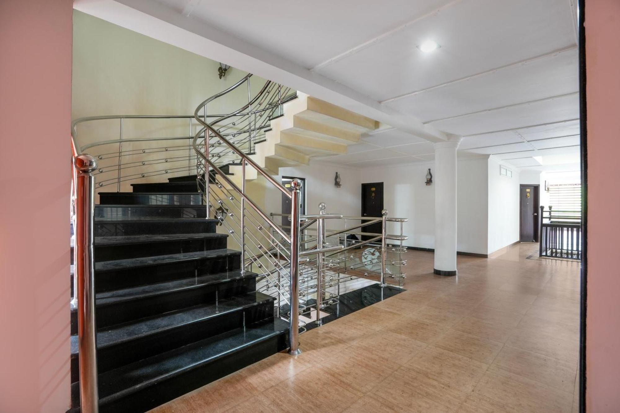 Palette Resorts- Tapovan Green County Thattakād Exterior foto